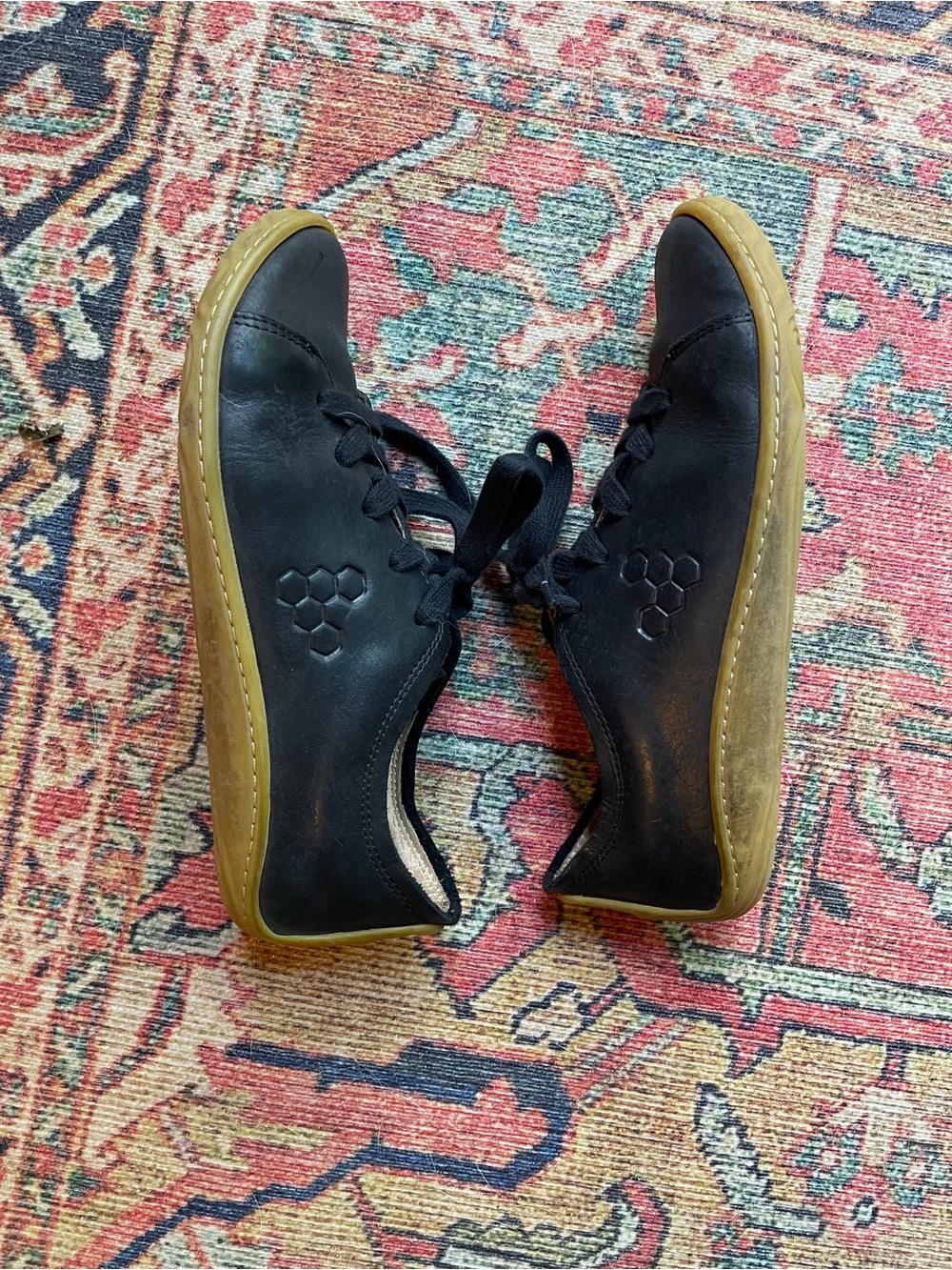 VivoBarefoot Addis Sneakers Black Leather Gum Sole EUR 38 -- Rare - Picture 7 of 8